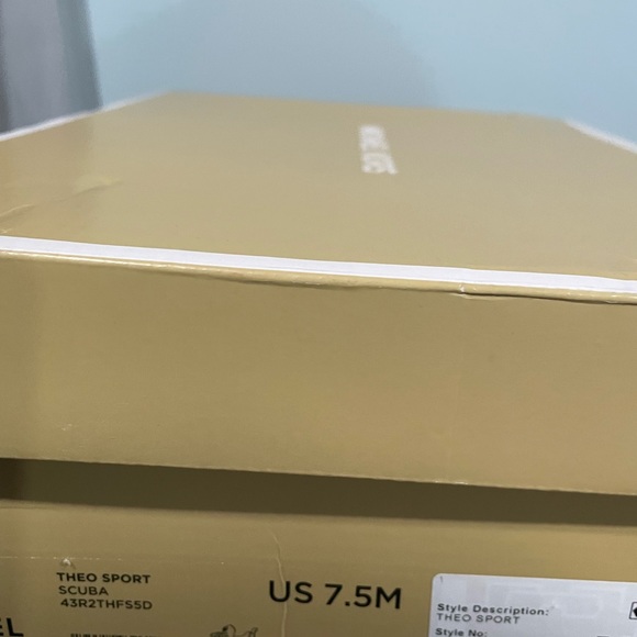 Michael Kors Theo Sport Scuba Trainer - Black - Low-top Sneakers, size 7.5 - Picture 6 of 8